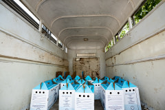 Animal Control crews rescue dozens of chickens from Caldor Fire evacuated areas .