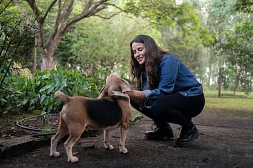 Carolina Galvani is the Founder and Executive Director of Sinergia Animal. Galvani grew up in rural Brazil and received her Masters in international journalism from City University, London. It was there that she learned about an investigative journalism agency in London seeking a Portuguese interpreter to help with an assignment and volunteered. It turned out the project was to go undercover in factory farms and slaughterhouses in Portugal. In her 12 years as an investigative journalist she exposed the livestock industry, investigated the sale of seal fur in Greeze, deforestation in China, hunting endangered pink dolphins in South America, and the commercial sale of whale meat in Greenland. In 2017 Galvani took her love for animals further by founding Sinergia Animal, an NGO dedicated to reducing animal suffering in countries in the Global South, such as Argentina, Columbia, Thailand and Indonesia. The success of Sinergias campaigns led the NGO Animal Charity Evaluators to nominate Singeria as a standout charity for four years in a row. The NGO also estimated that Sinergia was positively impacting 1.7 million animals each year through its work.