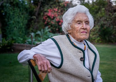 Dr. Aline de Aluja